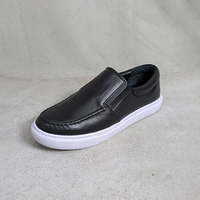 Men's Leather Sneaker in Black