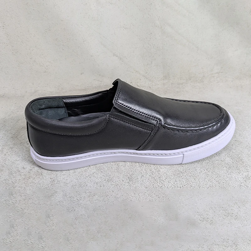 Men's Leather Sneaker in Black - Image 4