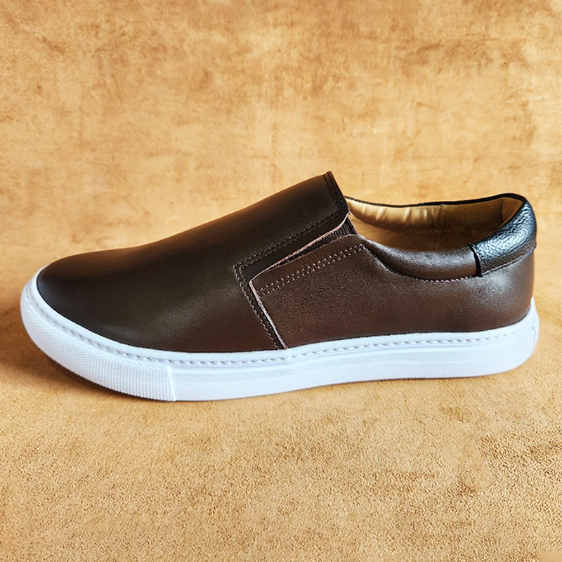 Lightweight  Leather Sneaker