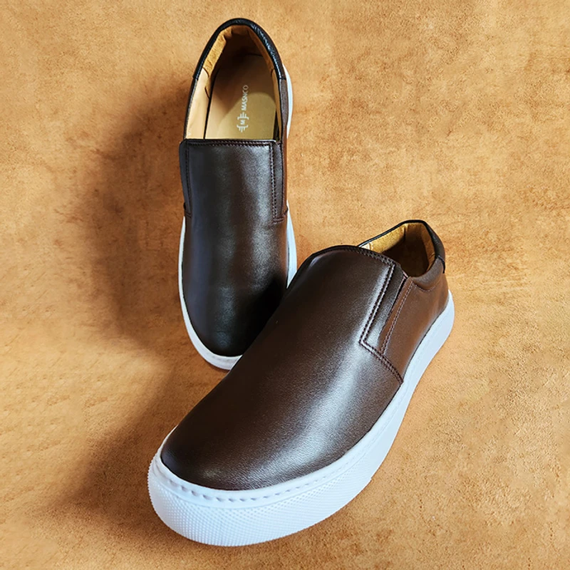 Lightweight  Leather Sneaker - Image 4