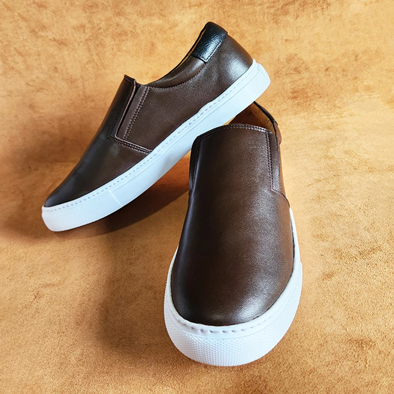 Lightweight  Leather Sneaker - Image 5