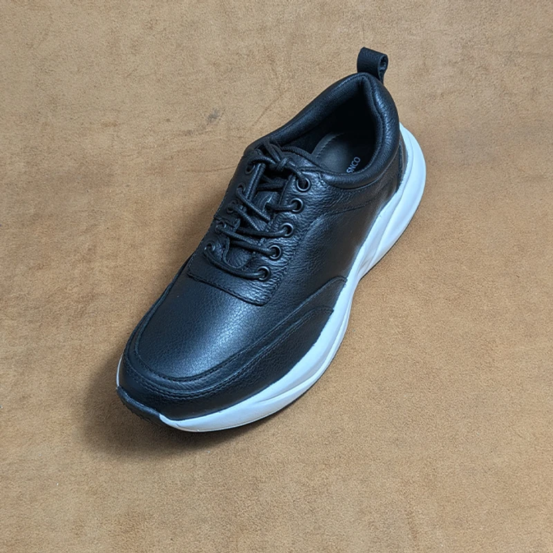 High Quality Men's Leather Sneaker in black - Image 5