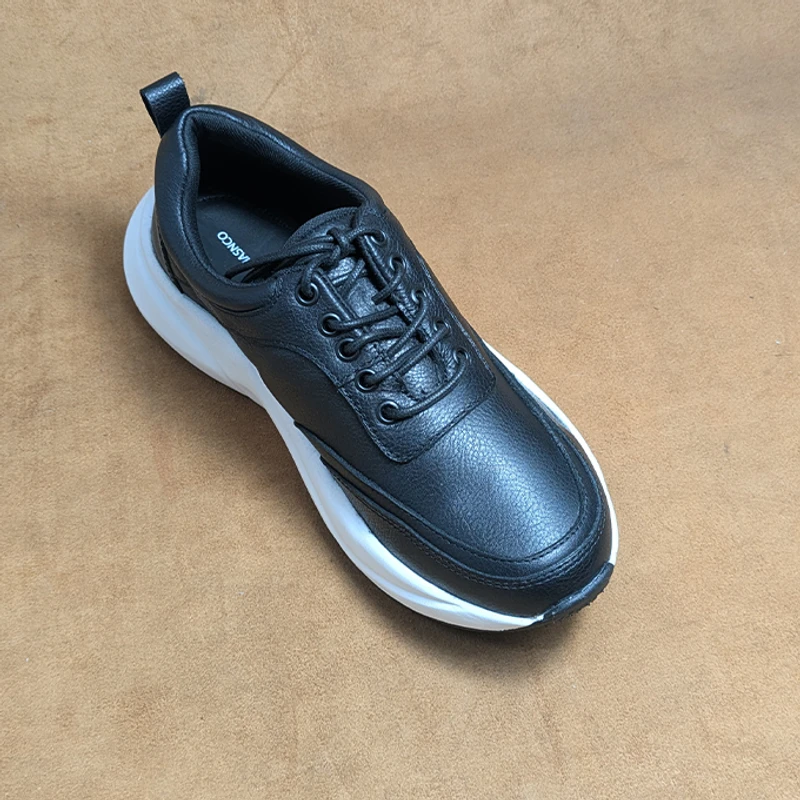 High Quality Men's Leather Sneaker in black - Image 6