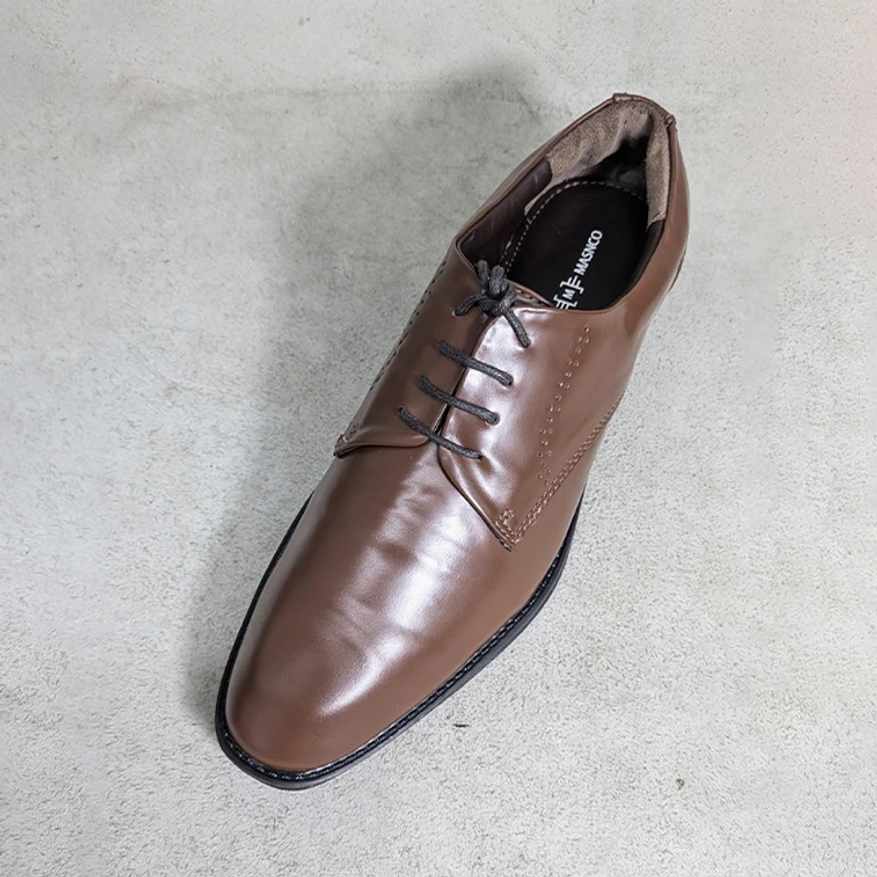 Men's Comfortable Office Shoe in Brown - Image 3