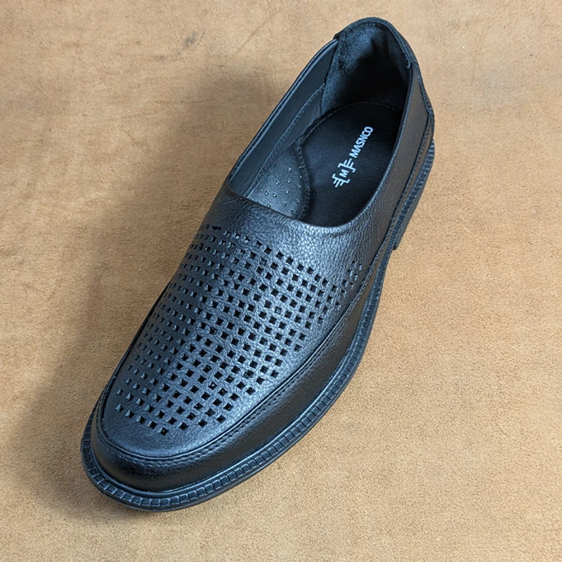 Light Weight Slip On Shoe in Black - Image 3