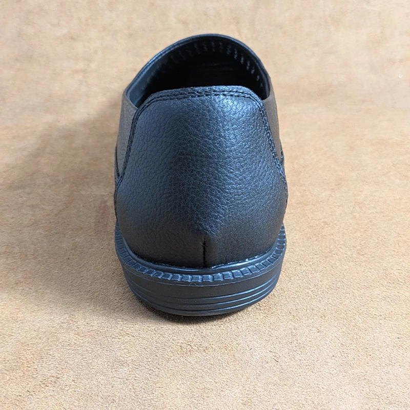 Light Weight Slip On Shoe in Black - Image 4