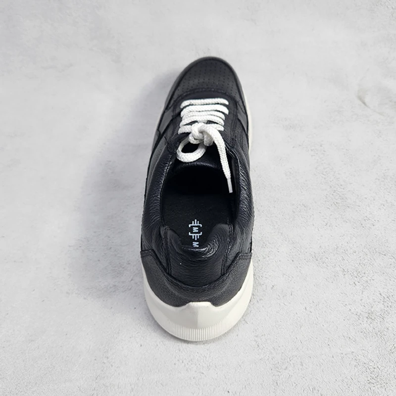 Men’s Leather Sneaker in Black - Image 4