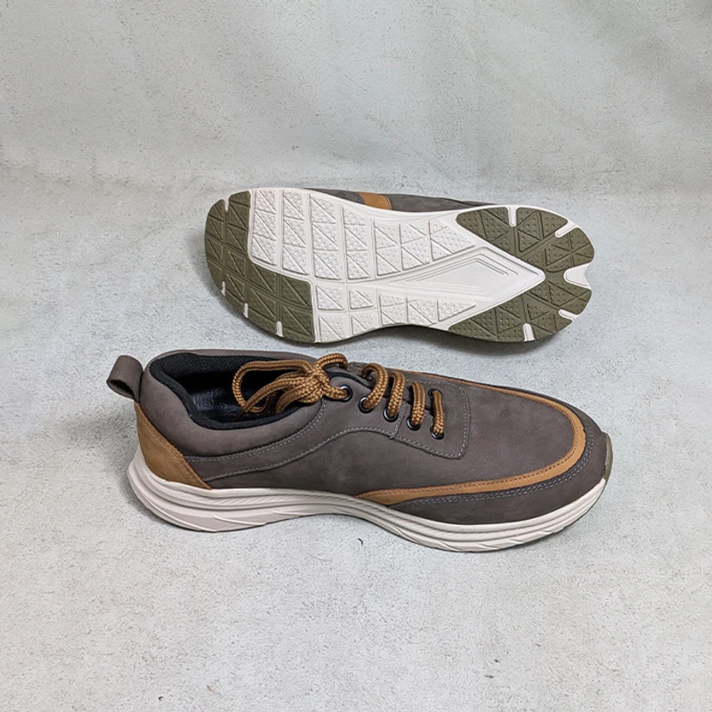 High Quality Men's Leather Sneaker in olive