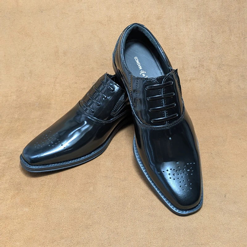 Men's Slip on Office Shoe in Black - Image 3