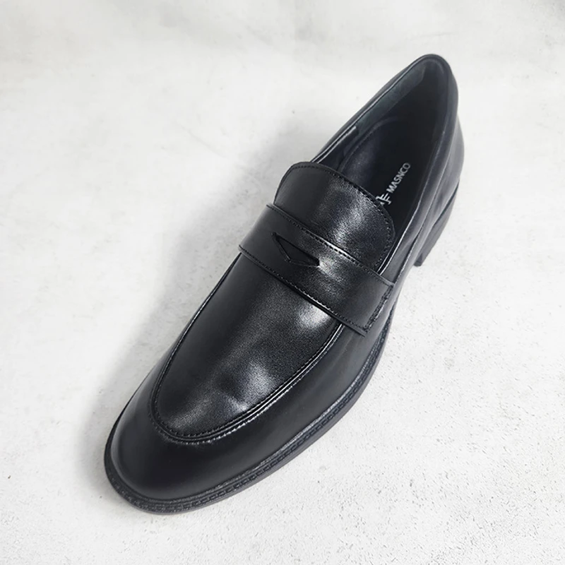 Men's Leather Shoe In Black - Image 4