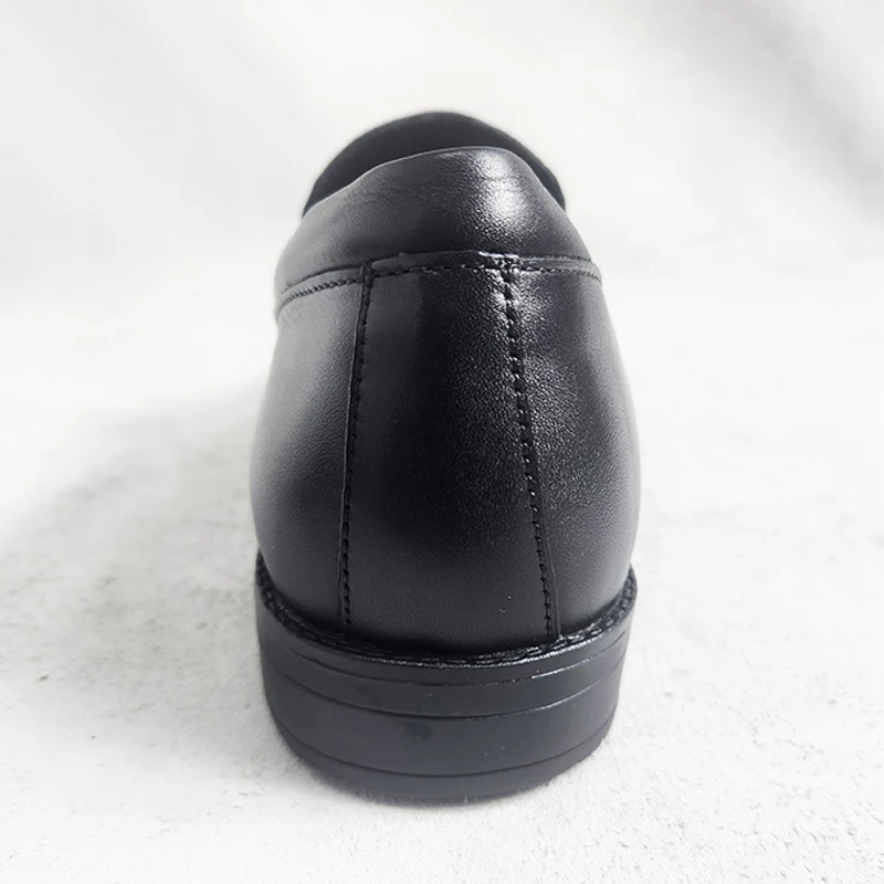 Men's Leather Shoe In Black - Image 6