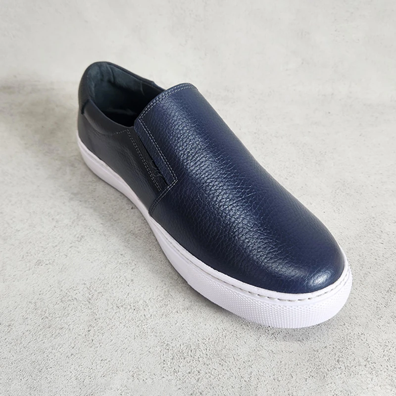 Lightweight 100% Leather Sneaker - Image 6