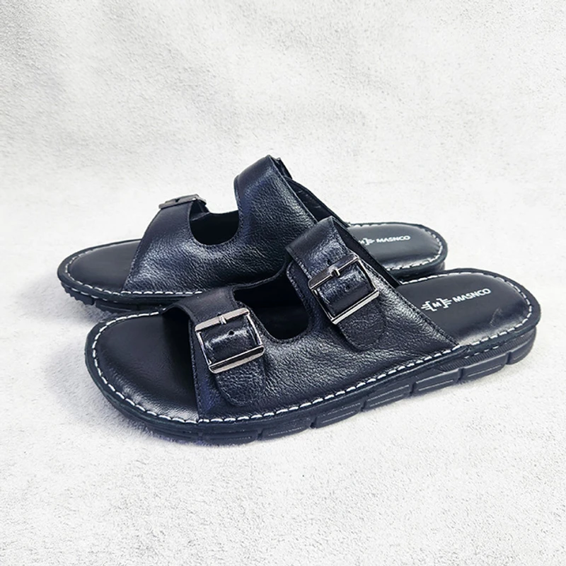 Comfortable Leather Sandal in Black - Image 4