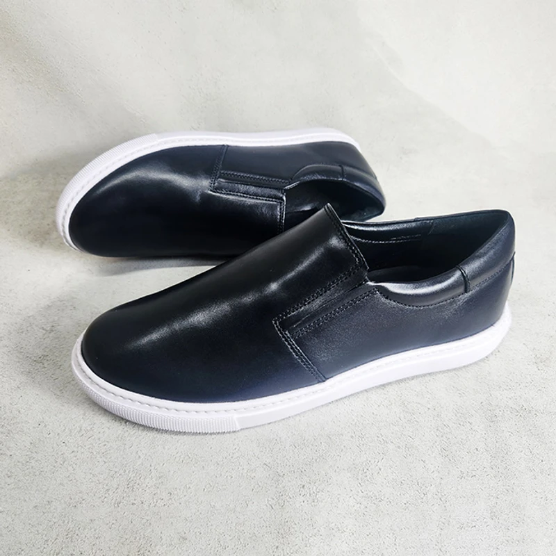 Lightweight Leather Sneaker in Black - Image 3
