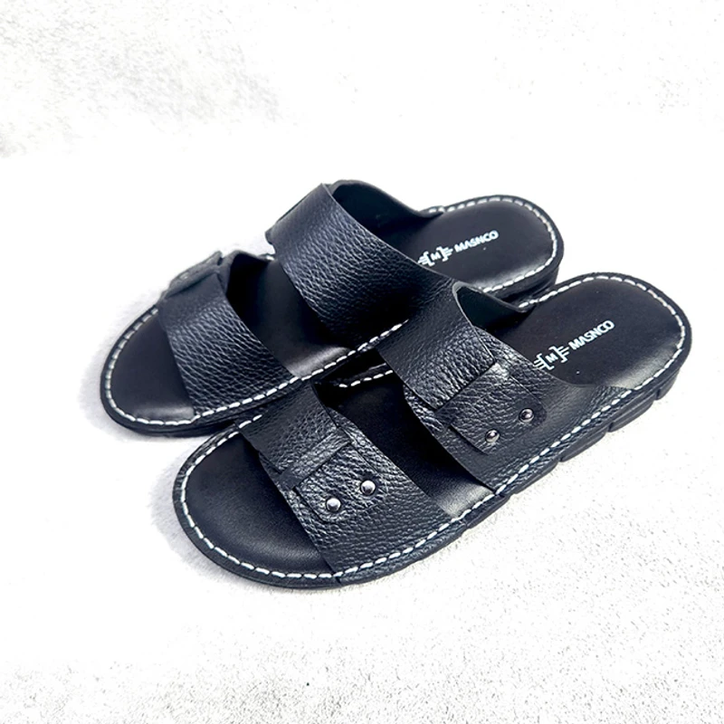 Lightweight Leather Sandal in Black