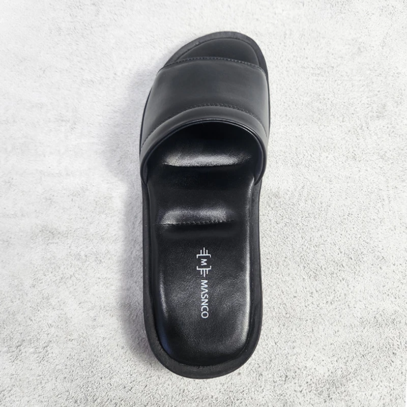Leather Slider with maximum comfort in Black - Image 4