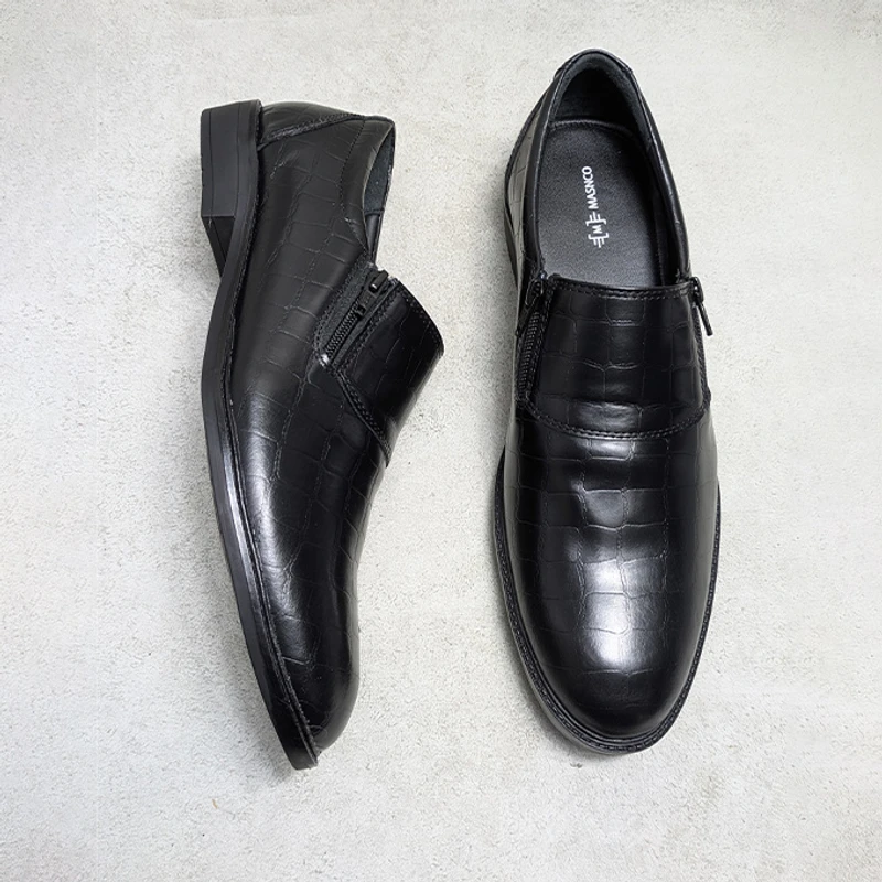 Easy to Wear Leather Shoe (Chain on the Sides) Black - Image 5