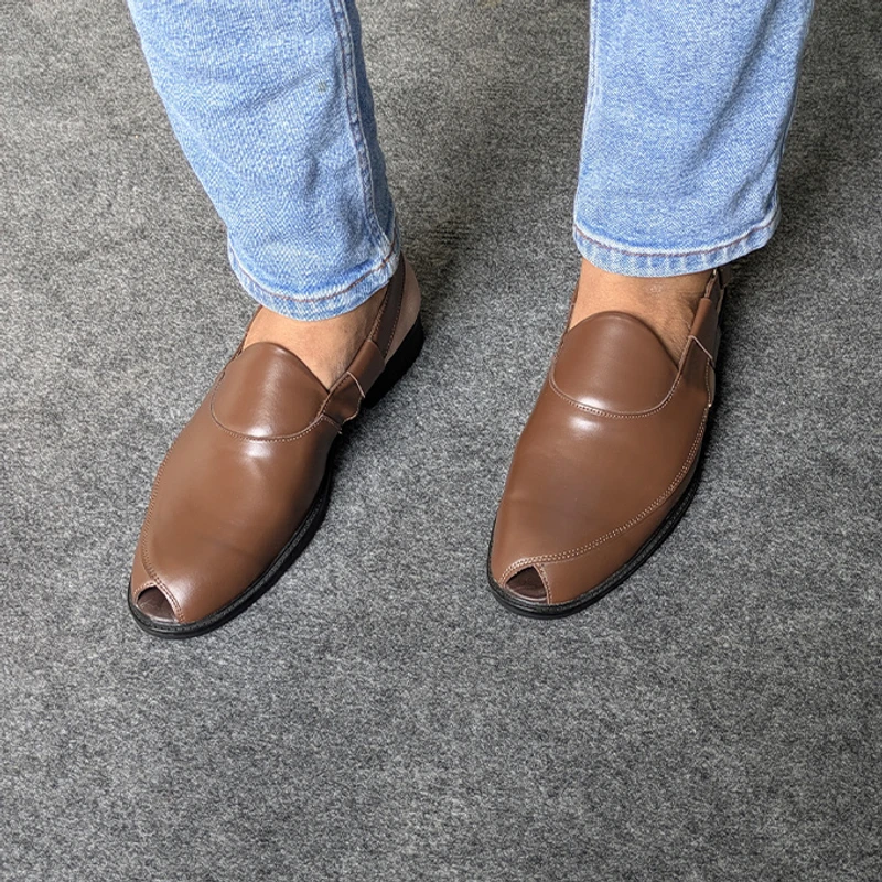 Men’s Kabuli style sandal in Brown - Image 5