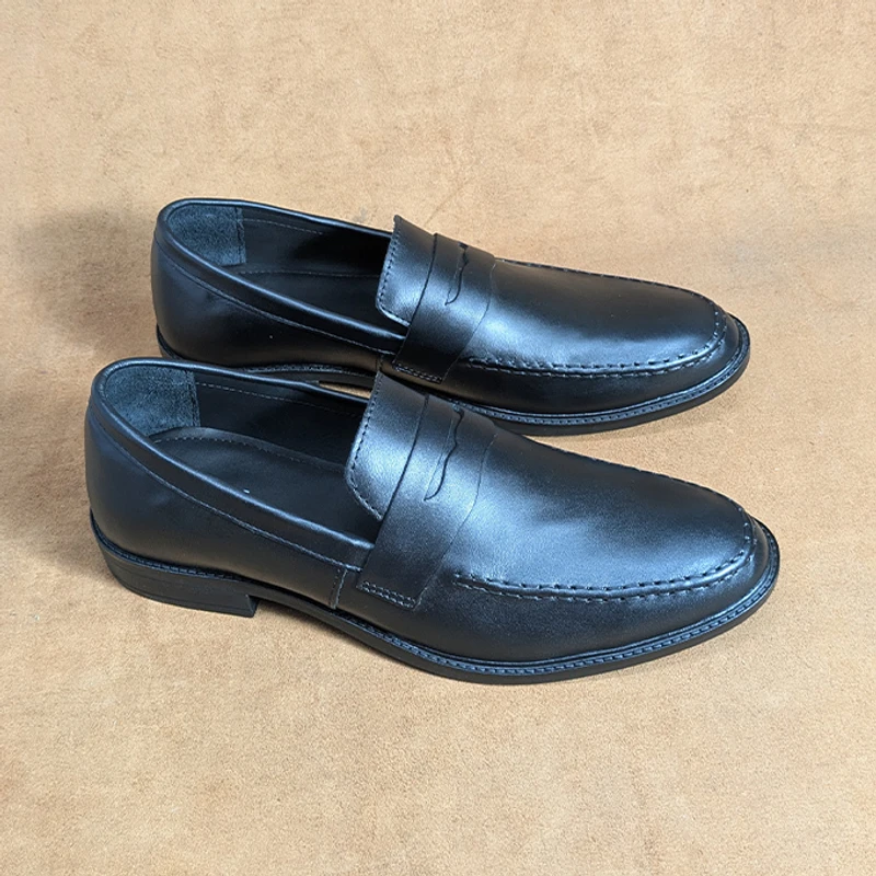 Comfortable Leather Loafer In Black