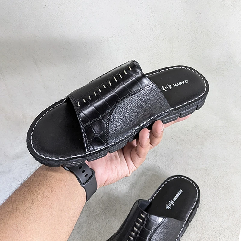 Lightweight Leather Sandal in Black - Image 5
