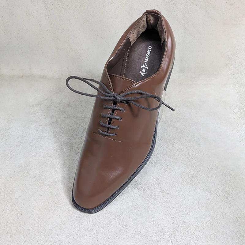 Classic Whole cut Shoe in Brown - Image 3