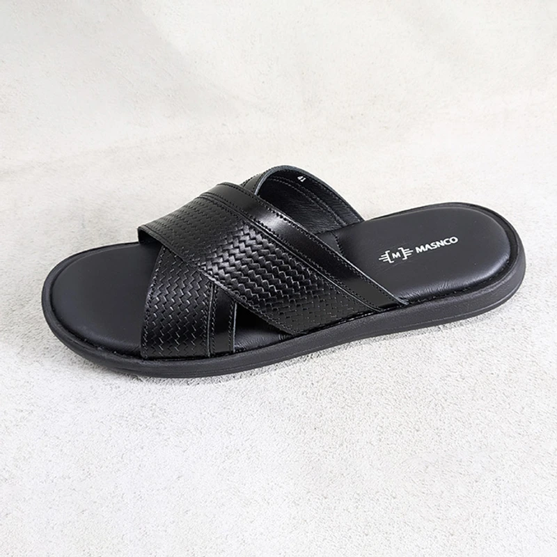 Crossover Strap Sandal In Black