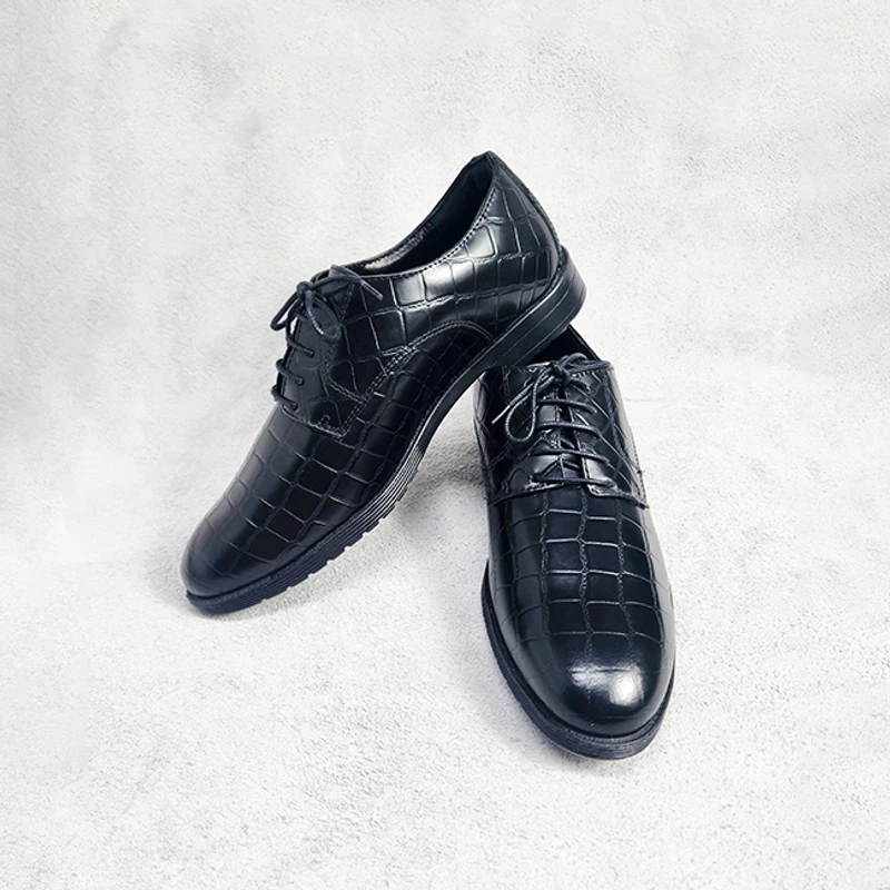 Derby Shoes in Black - Image 6