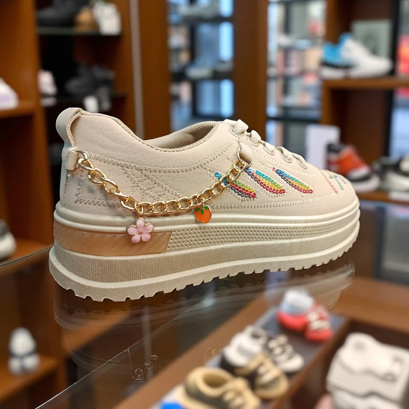 225 - Colorful Embroidered White Sneakers with Trendy Design and Chain Accents—Perfect for Casual and Fashionable Looks - Image 4