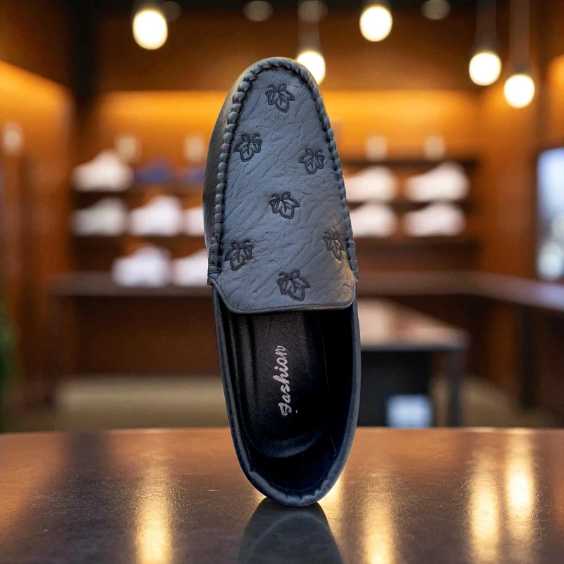 124-👞 Premium Black Loafer – Elegant Design with Embossed Pattern - Image 2