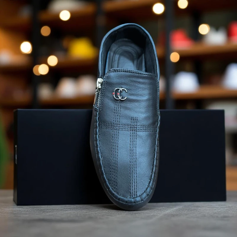 110 - Black Leather Slip-on Loafers with Zipper Detail—Sophisticated and Comfortable