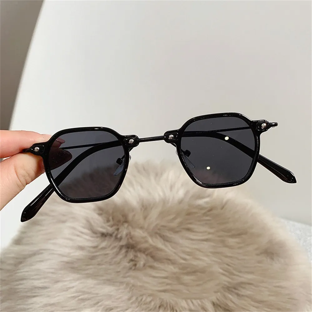 Retro Metal Classic Cat Eyeglasses - Image 5