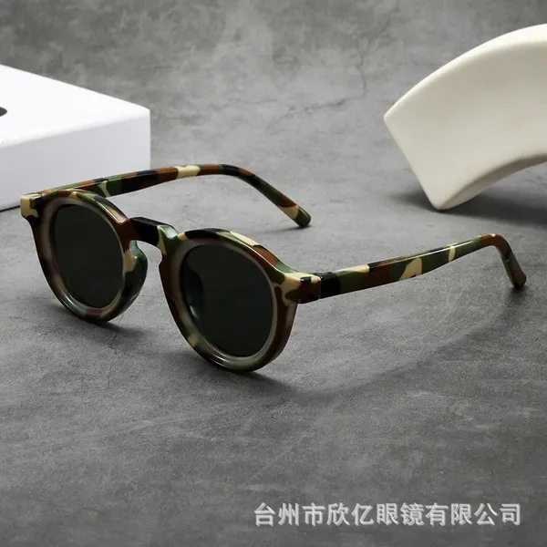 Classic Round Tortoise Shell Fashion Sunglass - Image 7