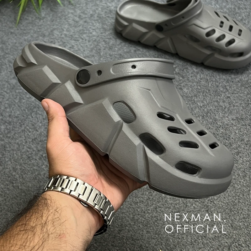 CK46 GREY CLOGS