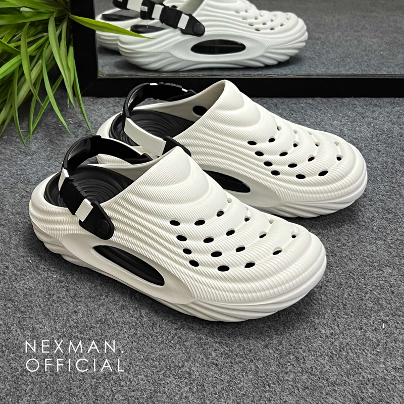 CK15 WHITE CLOGS