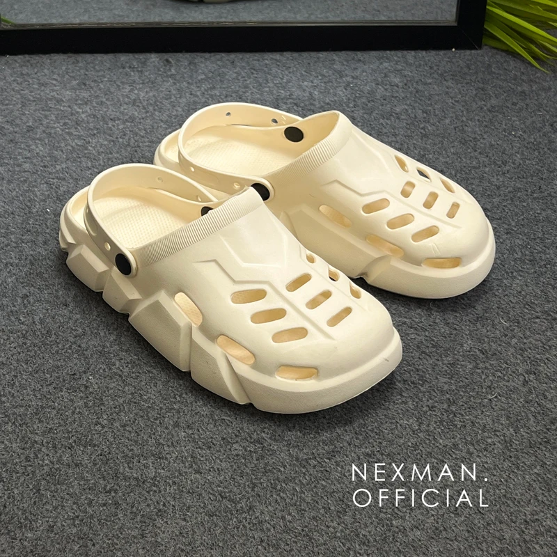 CK46 CREAMY WHITE CLOGS