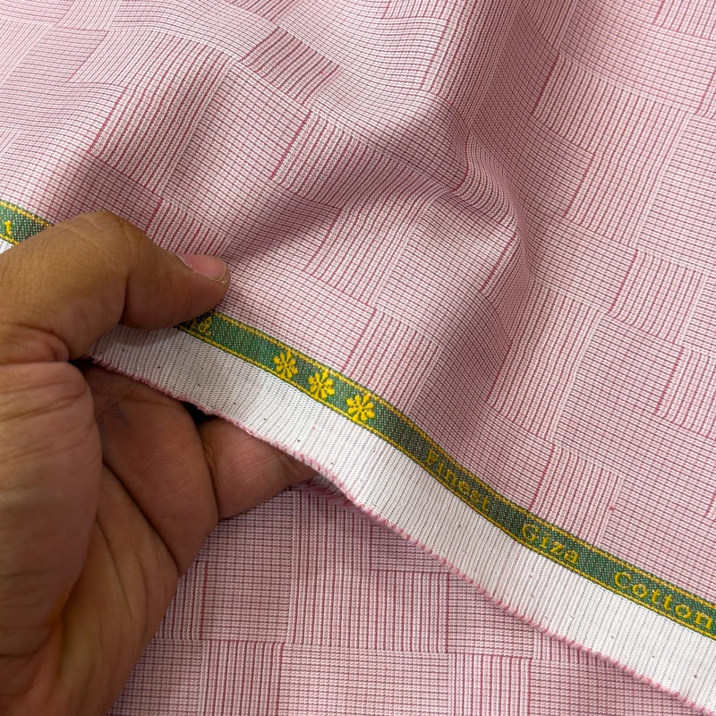 Reid and Taylor Of Scotland Luxury Giza Cotton Shirting Fabrics (Mauve)