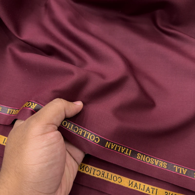 Roberto Bulli 150s TR Blended Wrinkle Resistant Suiting Fabrics(Classic Maroon)