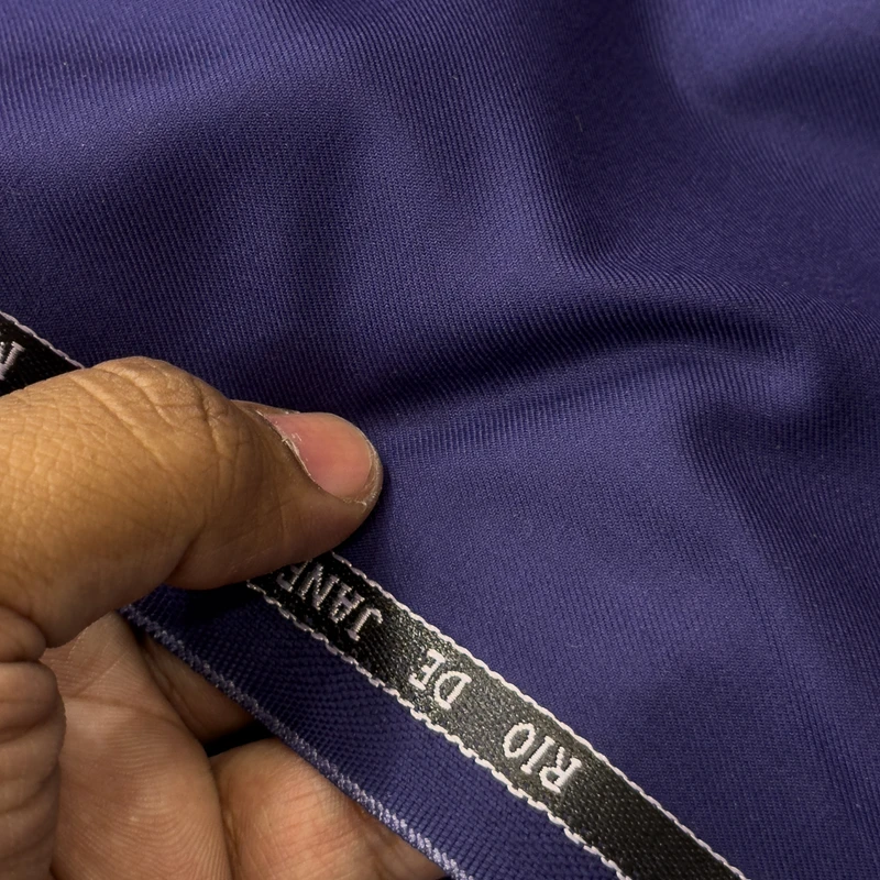 Valentini Italy Ultrafine TR suiting Fabrics (Admiral Navy)