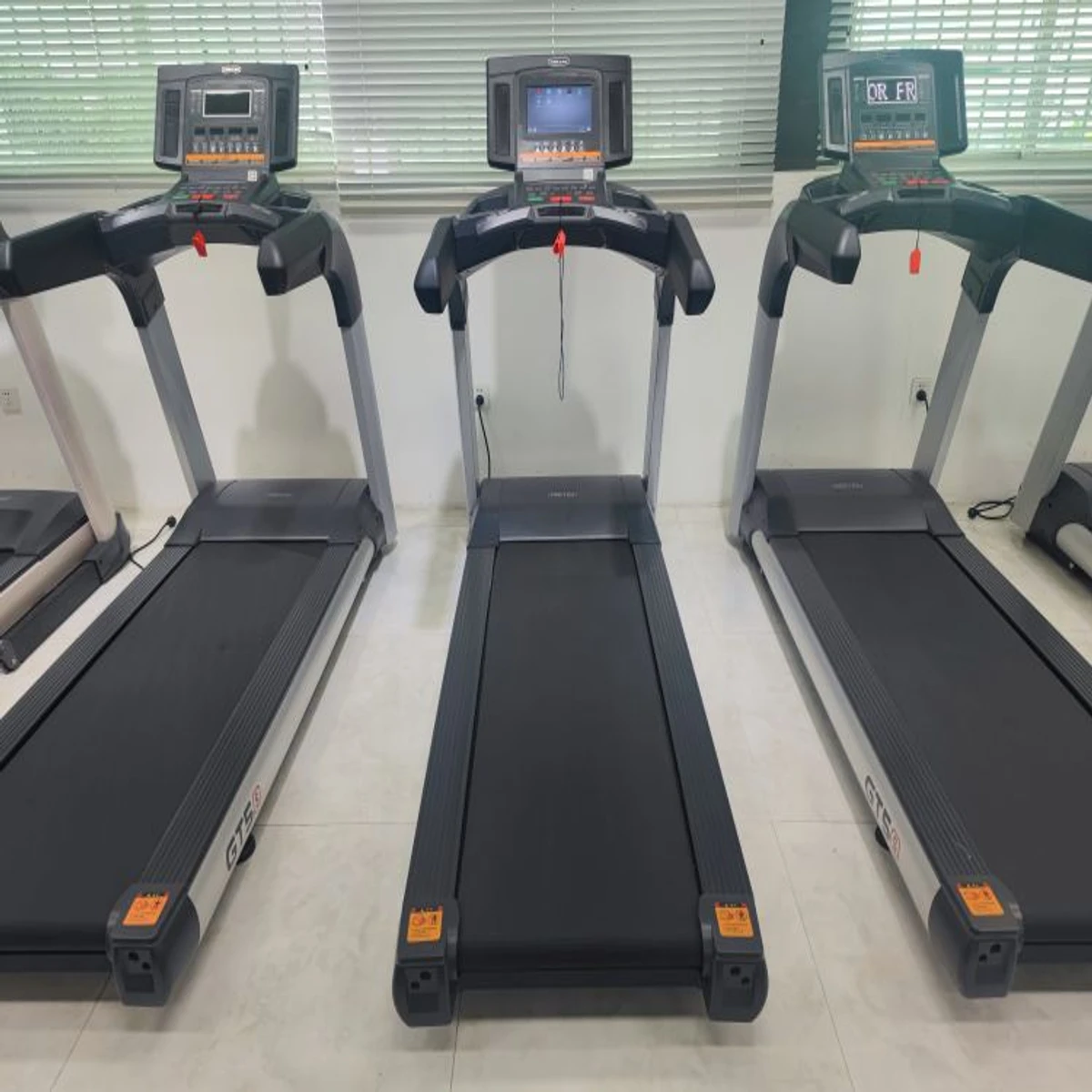 GT5As Android Commercial Motorized Treadmill - Image 4