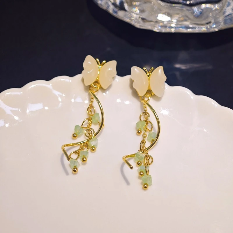 Gorgeous butterfly tassel earrings - Thumbnail 3