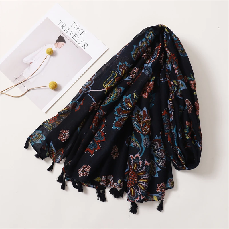 Floral printed black hijab with tassel - Thumbnail 3