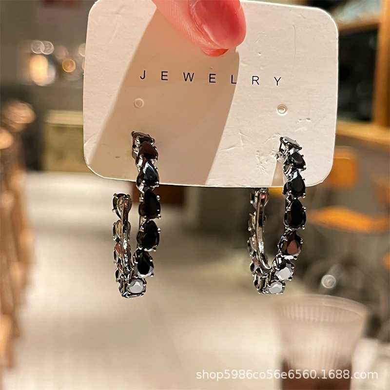 Elegant Hoop Women's Earrings