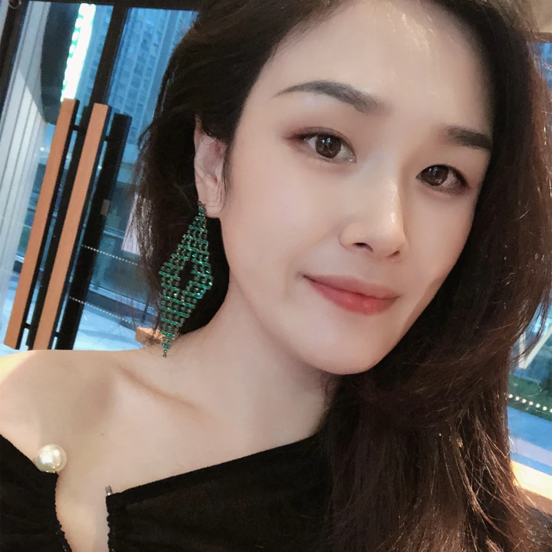 Silver Needle Exaggerated Diamond-encrusted Geometric Tassel Hollow Earrings