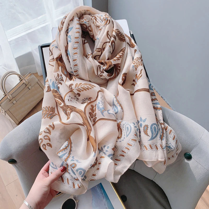 Light pink classy hijab / orna