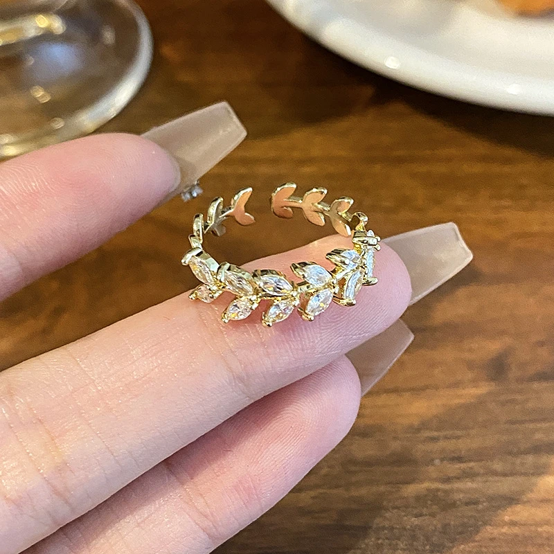 Wheat Shaped Crystal Ring