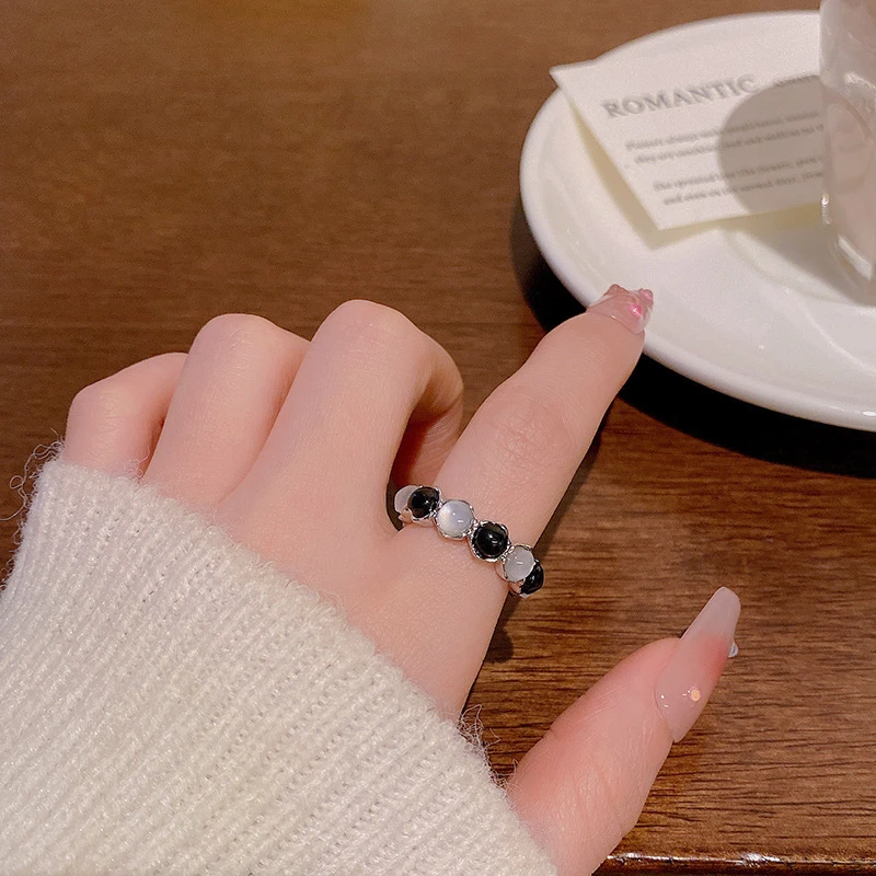Beautiful Cat's Eye Stone Ring