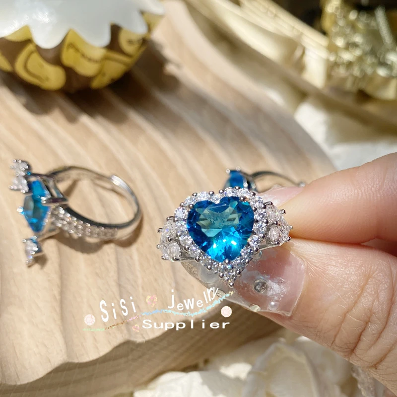 Elegant heart shaped sky blue crystal adjustable ring - Thumbnail 3