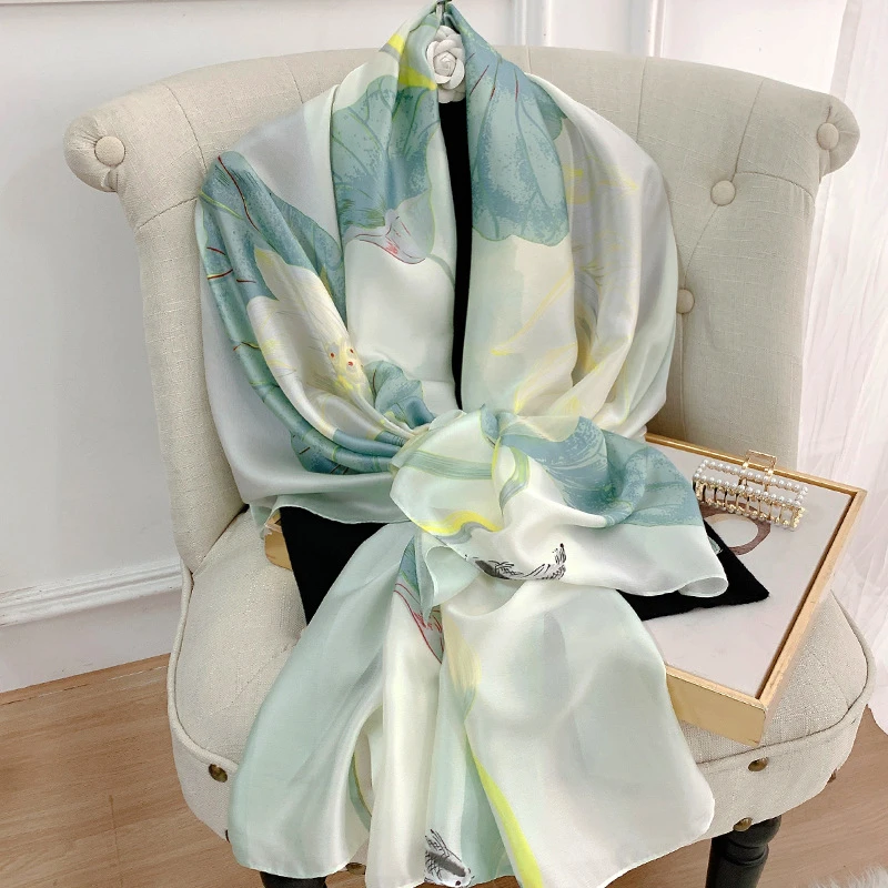 Light green floral printed elegant silk hijab - Thumbnail 3
