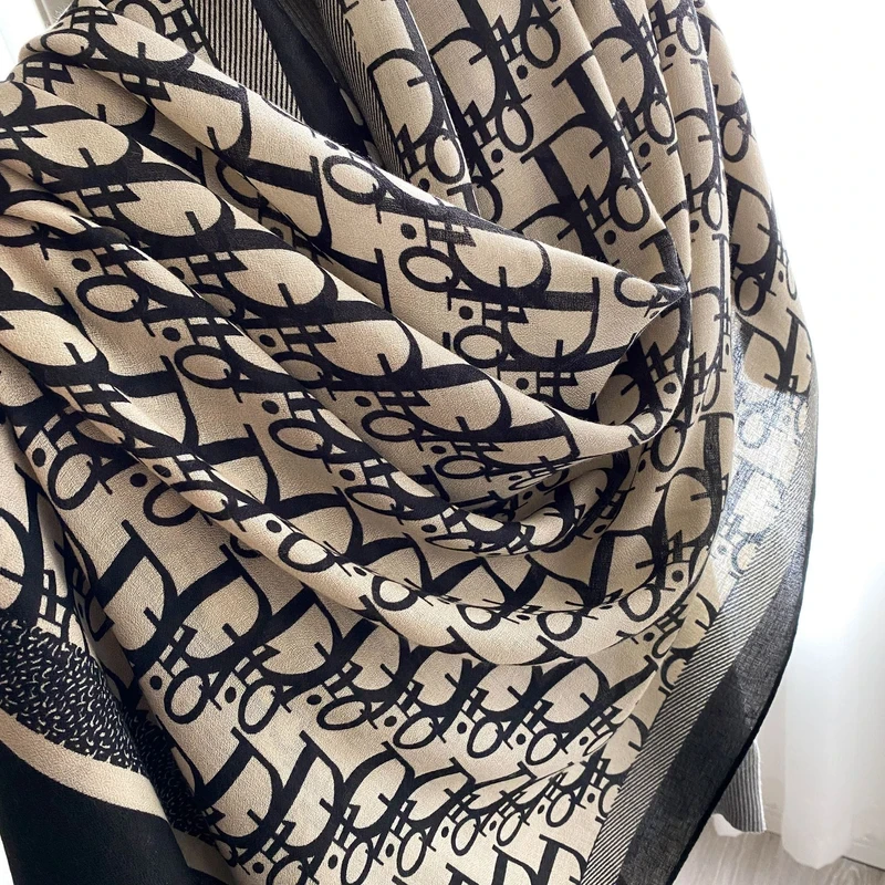 Black off white mixed printed cotton hijab / orna