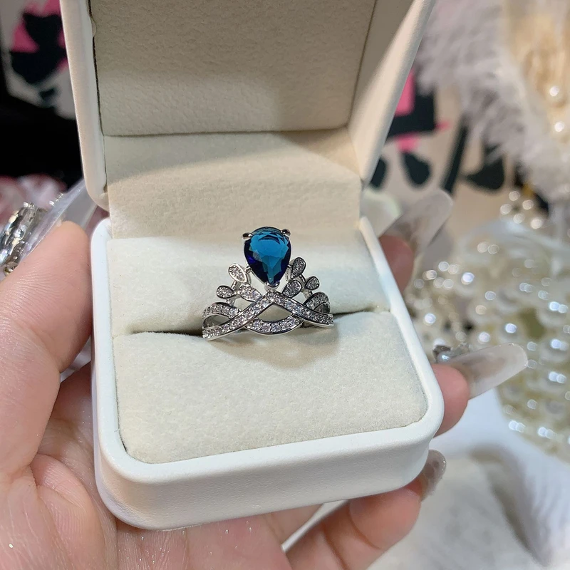 Stunning Crown Shaped Crystal Ring